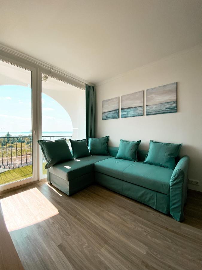 Marine Apartman By Bltn Сиофок Екстериор снимка