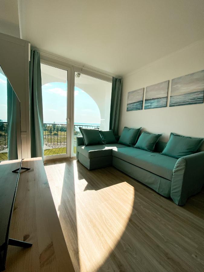 Marine Apartman By Bltn Сиофок Екстериор снимка
